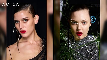 I colori di questi rossetti fanno sembrare i denti più bianchi