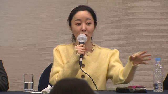 민희진, 어도어 대표이사 물러나...뉴진스 프로듀싱은 계속 / YTN