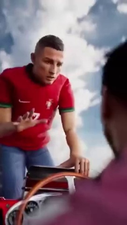 cristiano ronaldo jumped over car and MESSI comes