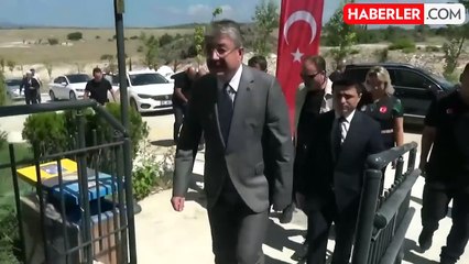 Osmaniye'nin Sumbas ilçesinde depremzede aileler yeni evlerine kavuştu