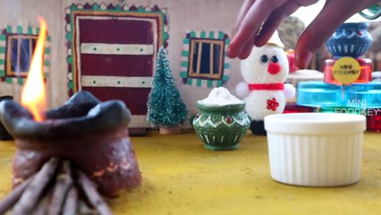 New Year Special Strawberry Cake _ Strawberry Cake _ Mini Foodkey