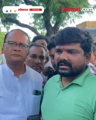भाजप कार्यकर्त्याकडून काँग्रेस कार्यकर्त्याला बेदम मारहाण..व्हिडिओ आला समोर..