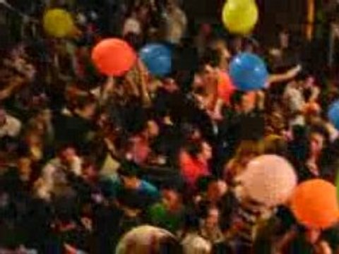 malalts de festa laché de ballons