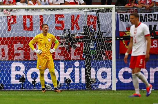 AR 27 SZCZESNY OOV