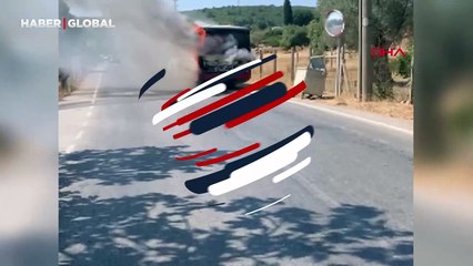 Kaçak göçmenlerin taşındığı belediye otobüsü alev alev yandı