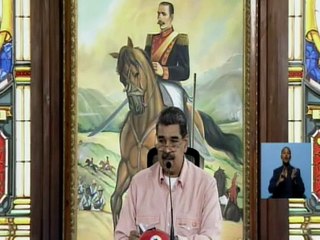 Jefe de Estado: La soberanía reside intransferiblemente en el pueblo