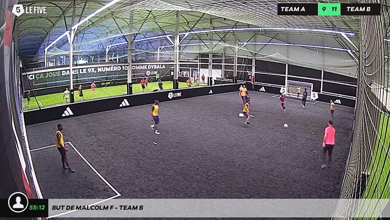 But de Malcolm F - Team B