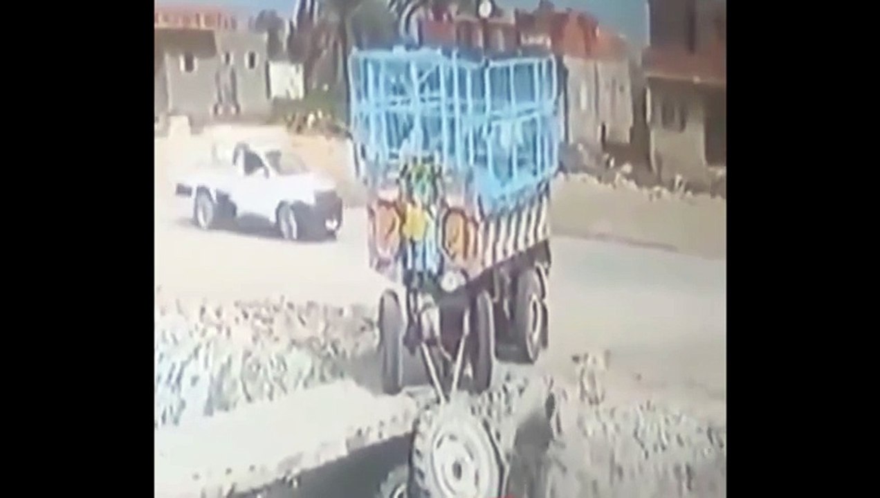 Accident Tractor .. Fall From Bridge