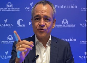 Descubre la Historia de Juan David Correa, Presidente de Protección 📚
