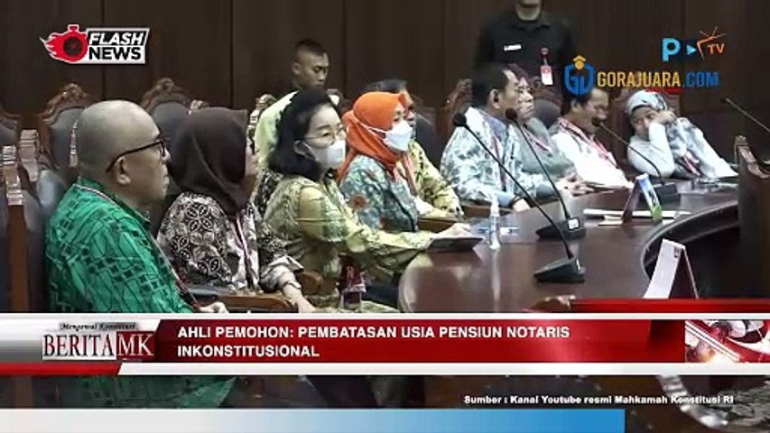 MK GELAR SIDANG PENGUJIAN MATERIIL UU JABATAN NOTARIS