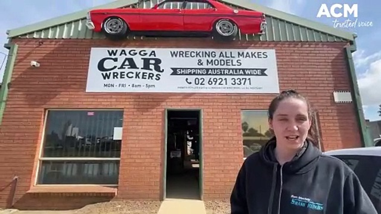 Students work shown on Wagga building front