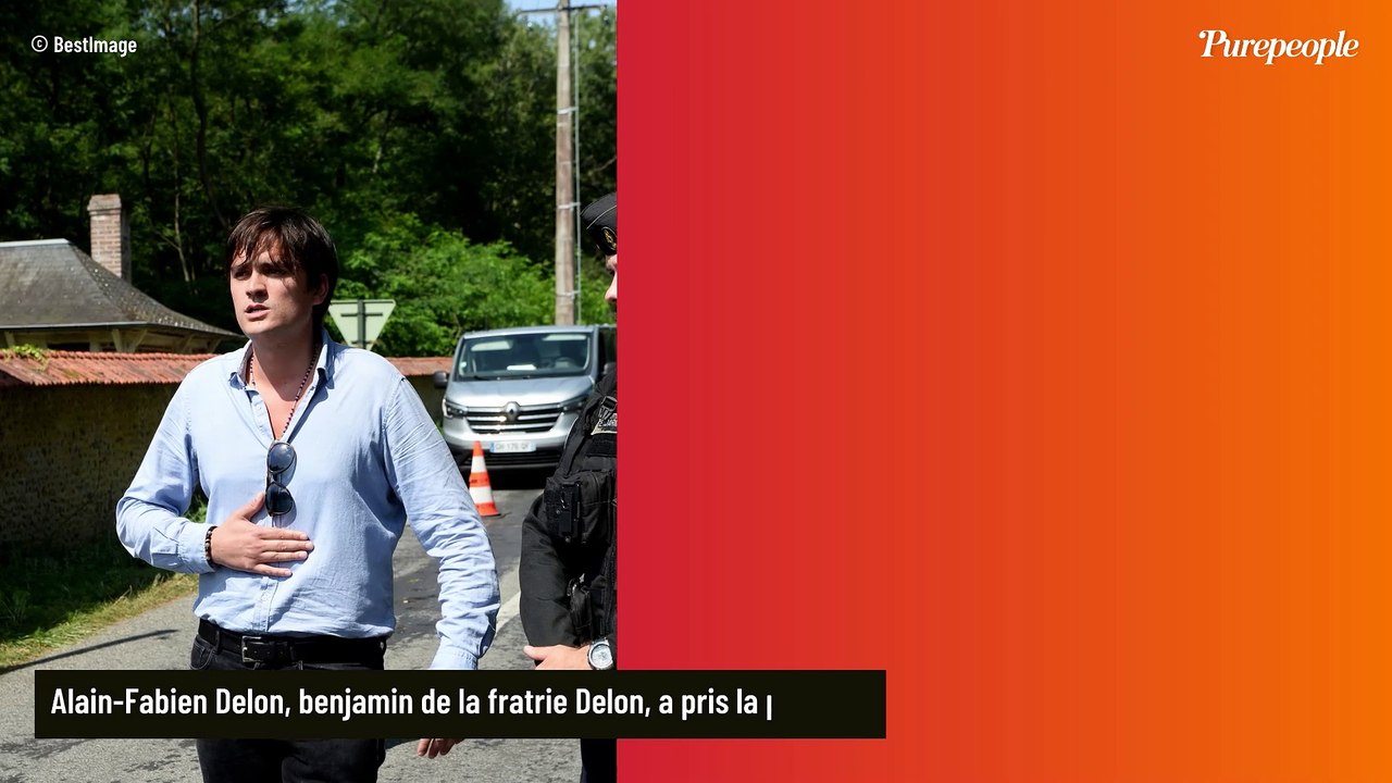 Alain-Fabien Delon prend la parole sur son père Alain Delon : des photos très personnelles révélées, sa mère ne tarde pas à réagir