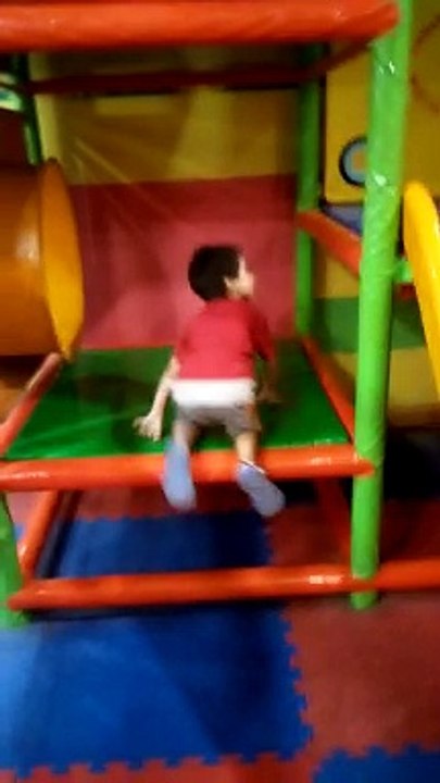 kids play area fun
