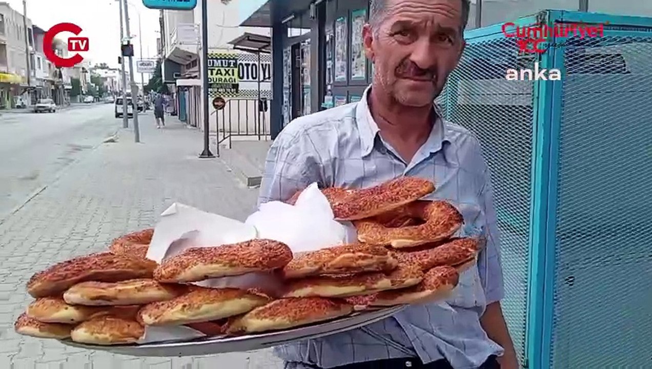 Simitçi: "İki emekli bir simit alıyor, bölüşüp...