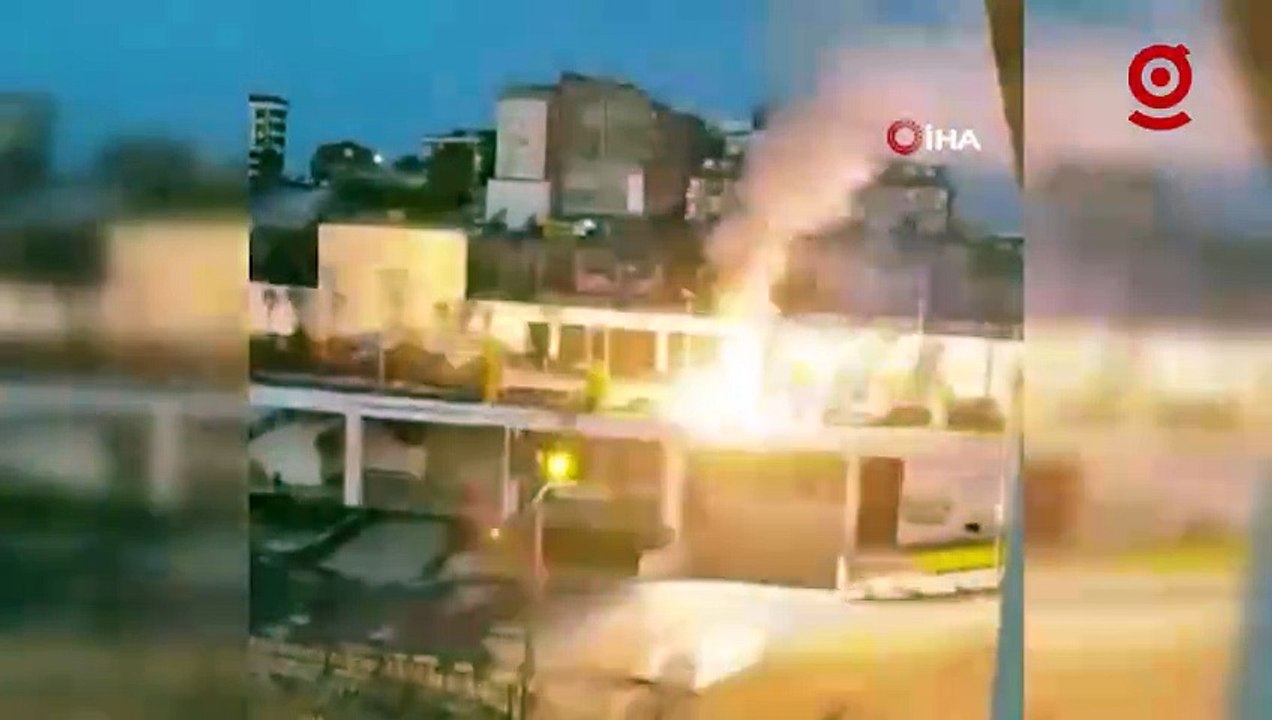 Arnavutköy'de elektrik telleri havai fişek gibi patladı, o anlar kamerada