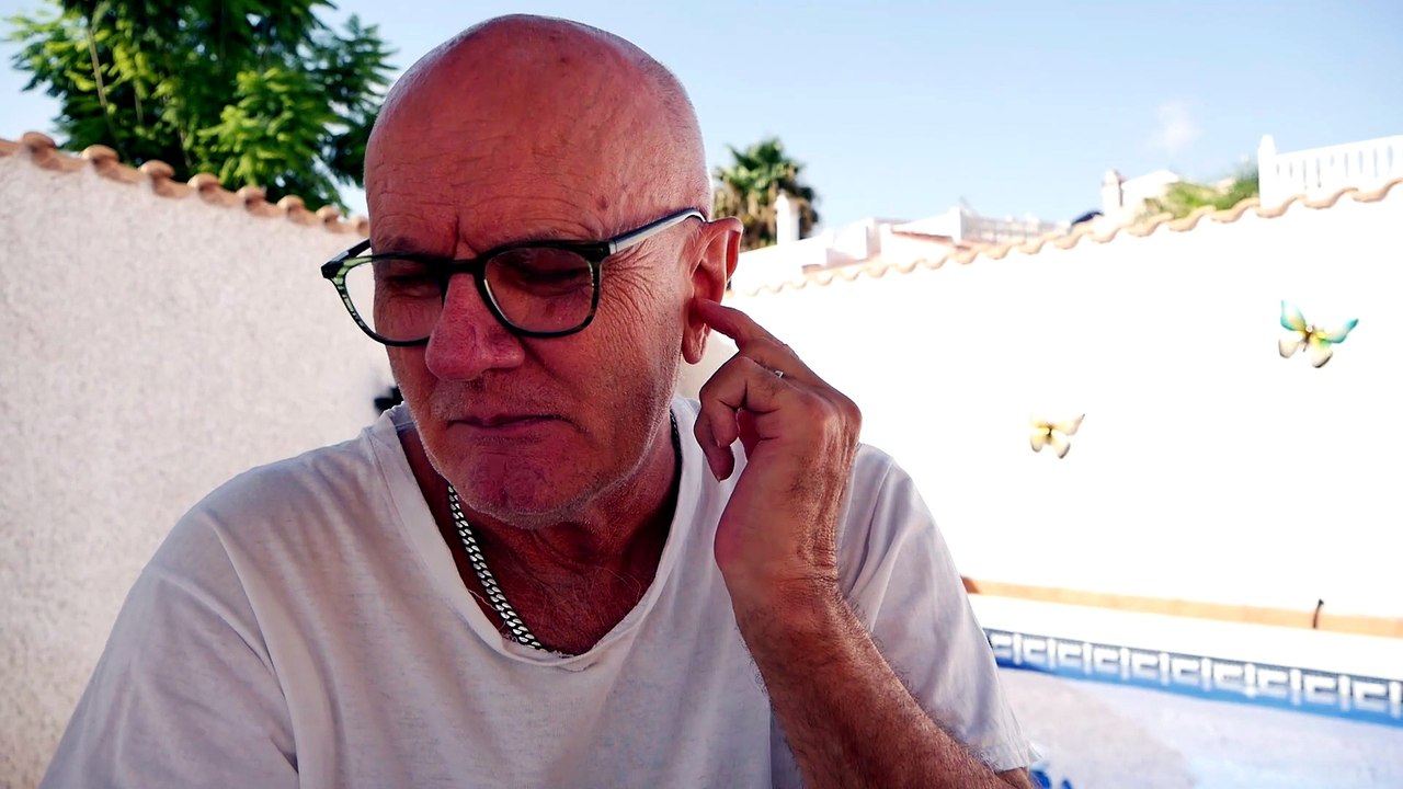 Advanced Bionics Cochlear 'Hygiene im Netz'