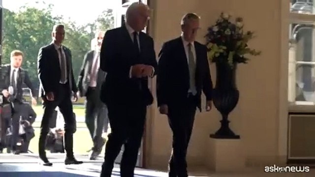 Prima visita a Berlino per Keir Starmer: ricostruire ponti con l'UE