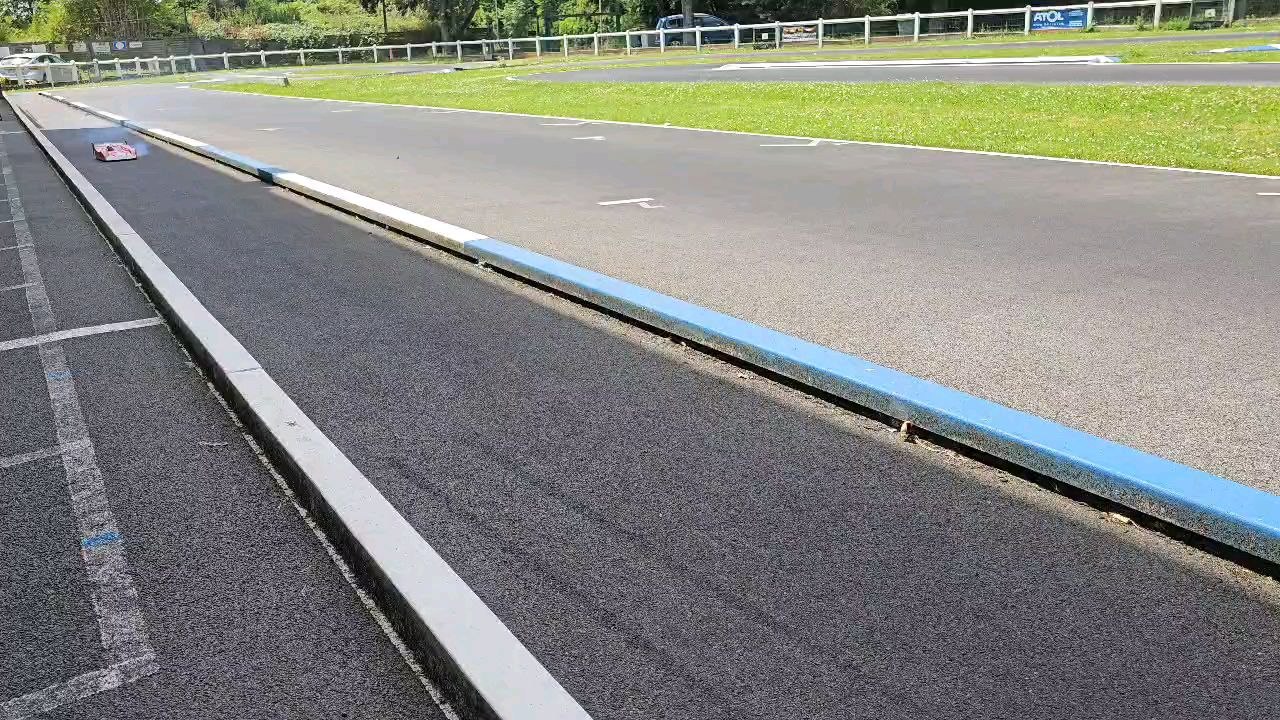 serpent 960 moteur rb c6 rody roem / carrosserie Toyota gt one hpi 1/8