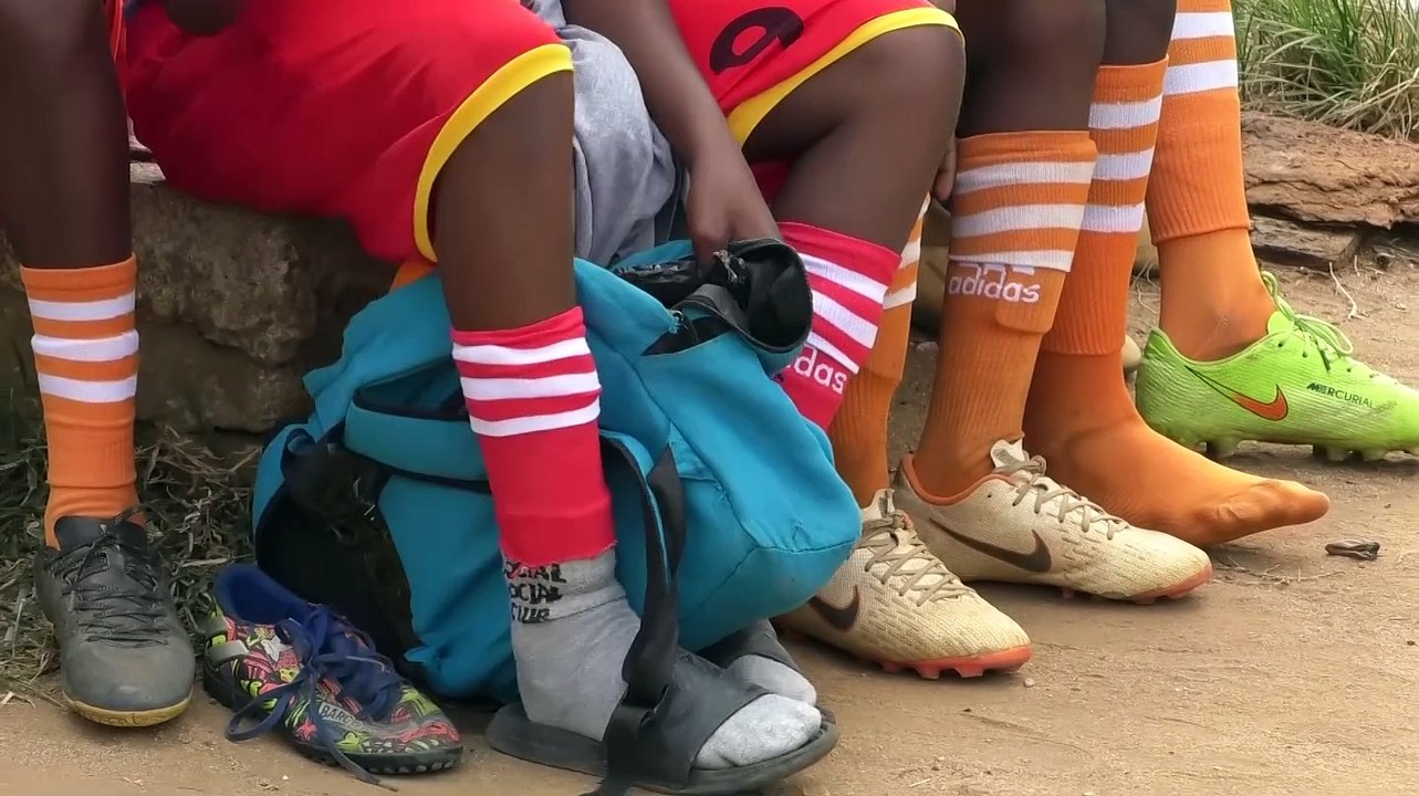 Vacances scolaires : quand les adolescents font du football une passion (Dossier)