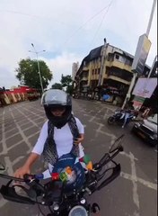 Ne jamais faire de moto avec une echarpe... risqué