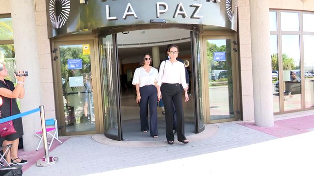 Isabel Preysler, Íñigo Onieva y Tamara Falcó llegan al tanatorio para despedir a Caritina Goyanes