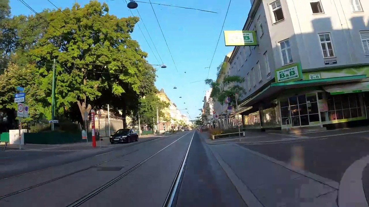 Morgens mit dem Rad die Thaliastraße rauf