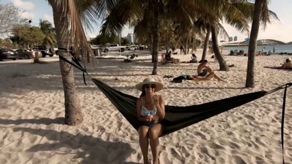 Travel to Miami Coast Florida USA 4k 2022 _ Foreign tourists