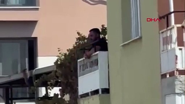 İzmir'de dehşet anları! Pompalı tüfekle rastgele ateş açtı, canına kıydı