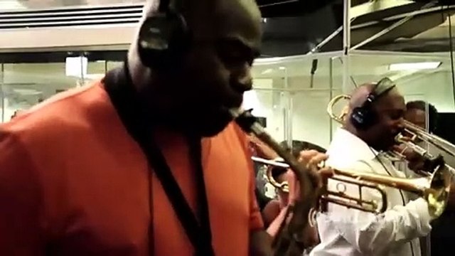 September (Live) - Earth, Wind & Fire