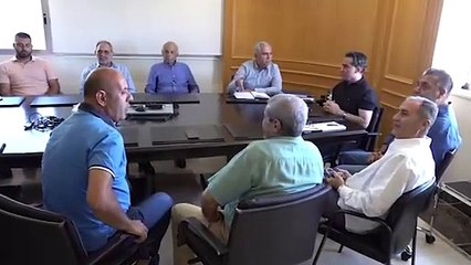 الوزير حمية يجتمع رؤساء مراكز جرف الثلوج على كامل الاراضي اللبنانية، لانجاز التحضيرات المعدة مسبقا.