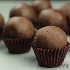 Chocolate Bomb with only 4 ingredients - NO BAKE WITHOUT OVEN