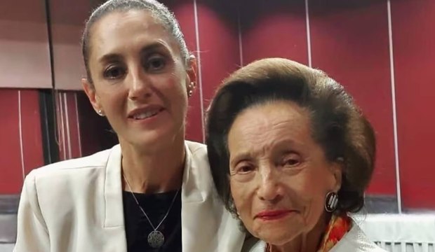 Ifigenia Martínez se muestra orgullosa por entregar banda presidencial a Claudia Sheinbaum