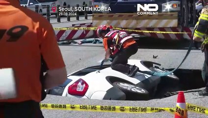 كوريا الجنوبية: حفرة تظهر بشكل مفاجئ في سيول وتبتلع سيارة