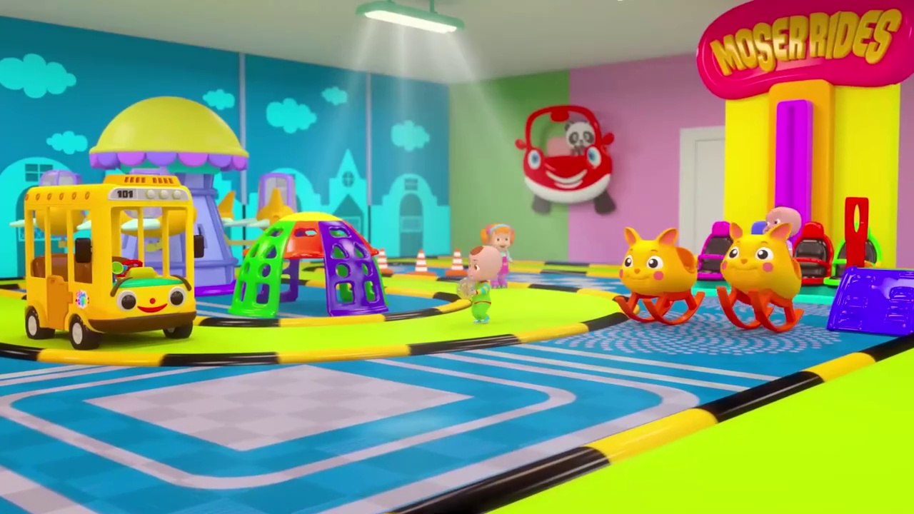 A fun day at the indoor park with Marshmallow - BillionSurpriseToys(720P_HD)