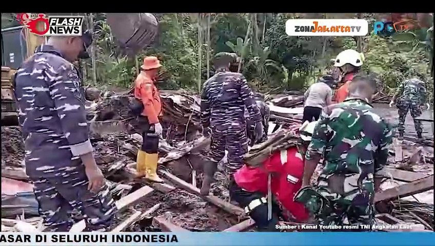 TNI AL DAN TIM SAR GABUNGAN GERAK CEPAT EVAKUASI KORBAN BANJIR BANDANG DI TERNATE