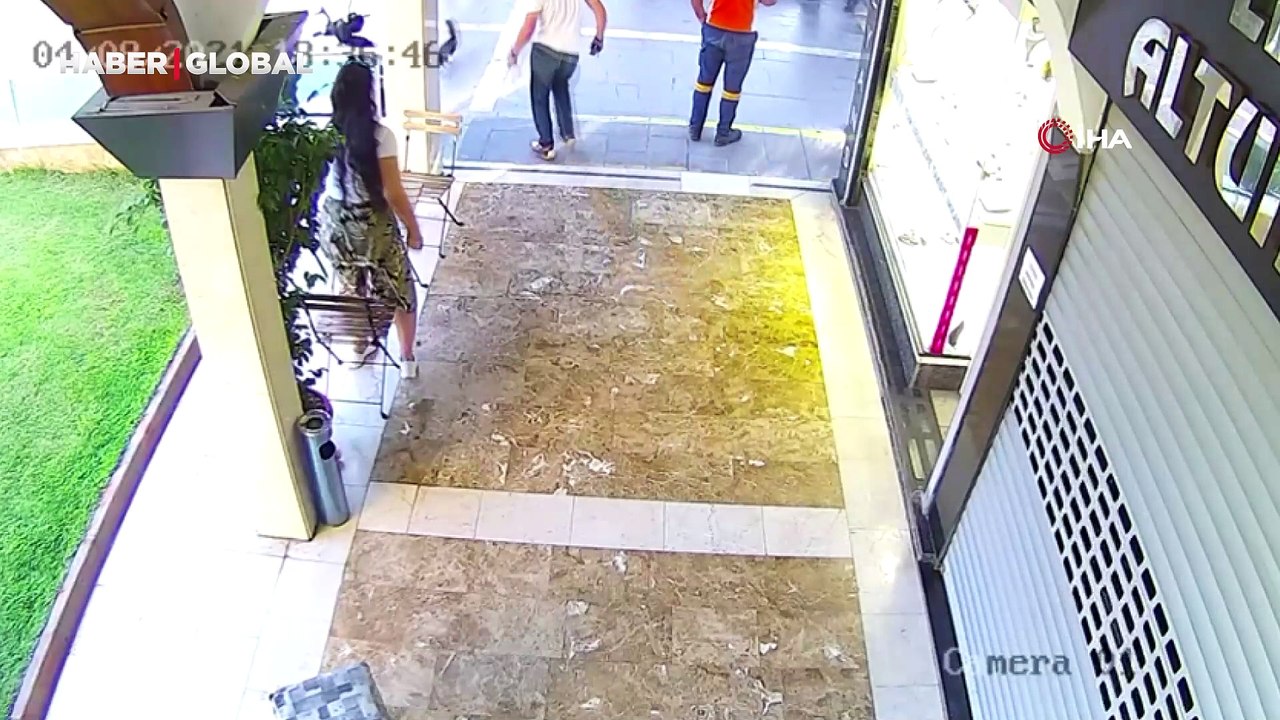 Asabi kedi "Kızım" psikopat çıktı: Köpekleri bi...
