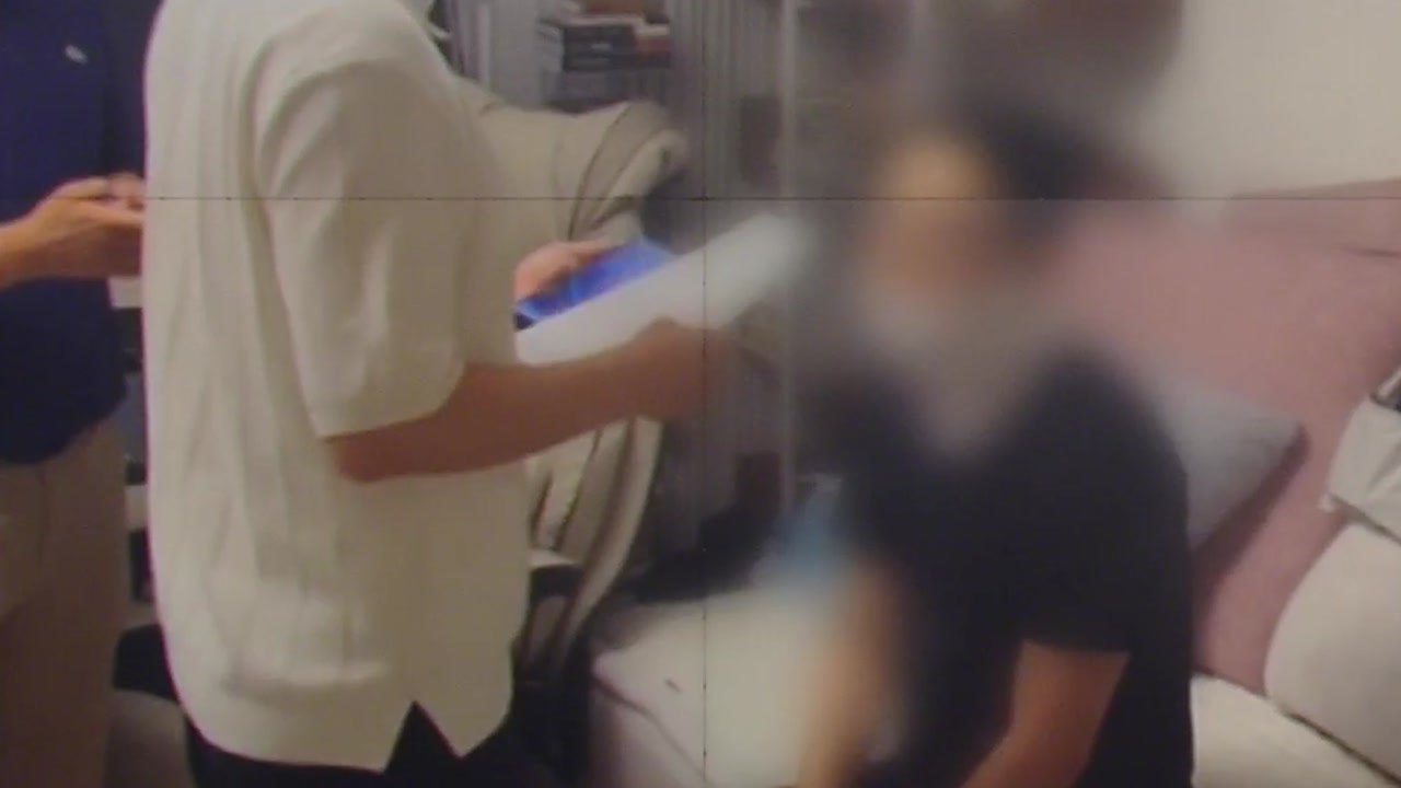 추적 피하려 '페이스 오프'...쌍커풀·코·안면윤곽까지 [앵커리포트] / YTN