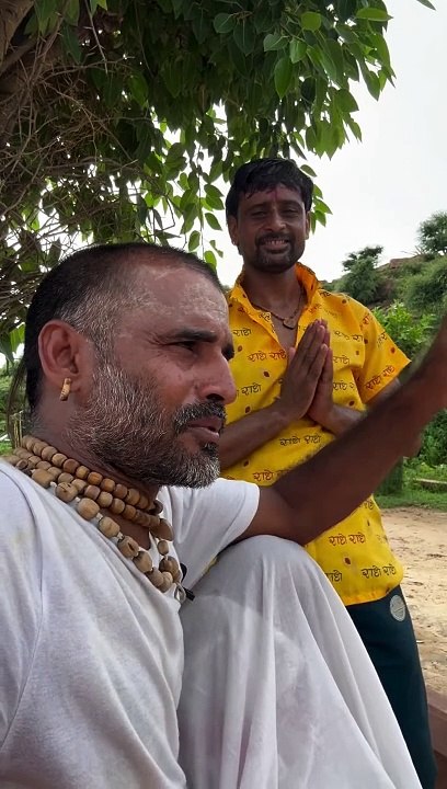 आप सभी को Rakhsha बन्धन बहुत बहुत बधाई