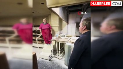 70 Yaşındaki Kadın Günde Bin Tandır Ekmeği Üretiyor