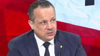 إقالة الجزائري مهدي غزار بعد تصريحاته المسيئة للمغرب