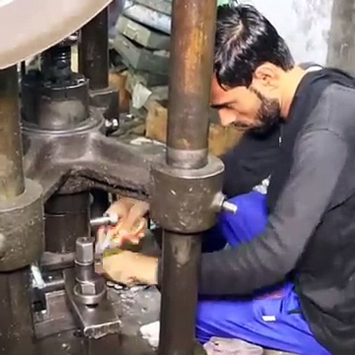 تصنيع أقفال السلامة التقليدية