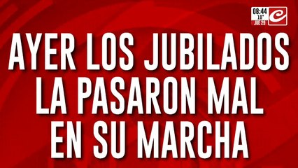 Jubilados fueron reprimidos a golpes y gases en plena marcha