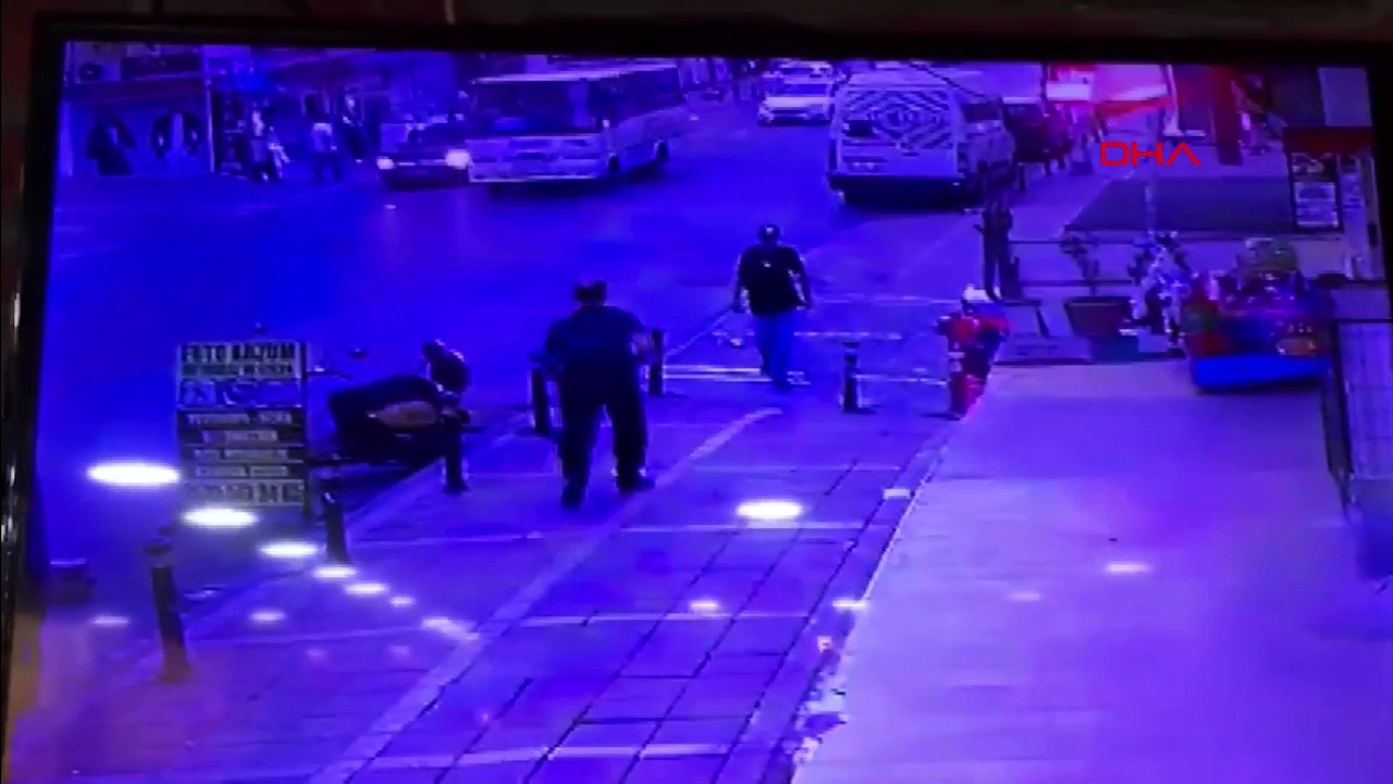 Esenyurt'ta gözaltına alınmaya çalışılan şüpheli polisi bıçakladı
