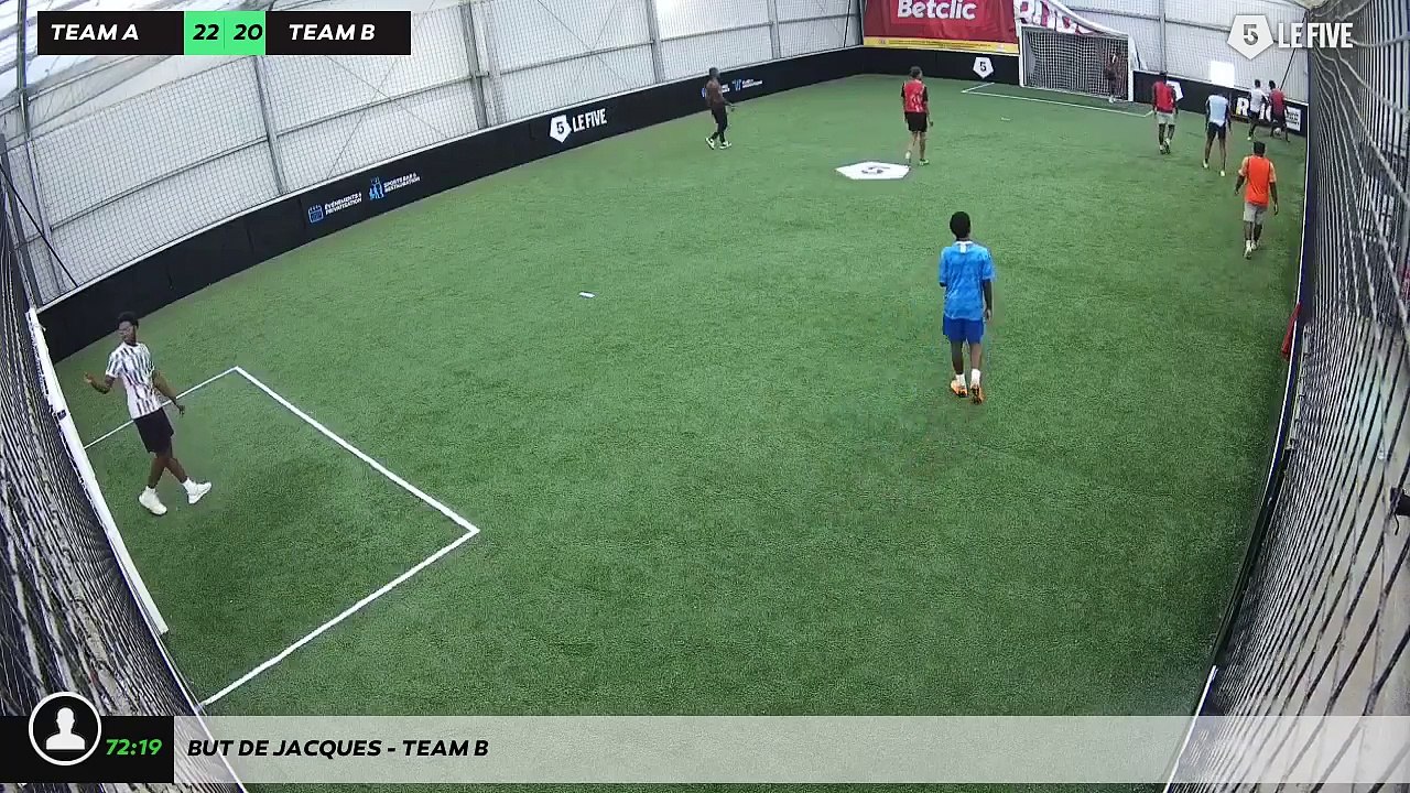 But de Jacques - Team B