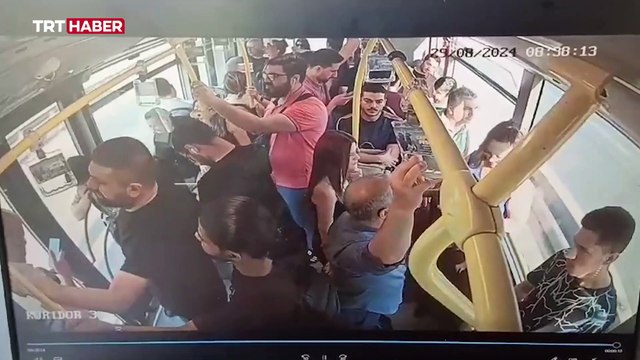 Metrobüs kazası araç içi kamerasında