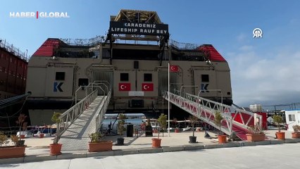 Sınava "yüzer okul"da hazırlanan depremzede gençler üniversite heyecanı yaşıyor