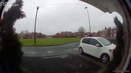 Willis leaving his address for the police station