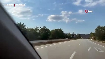 Ters yönden giden ticari araç cep telefonuyla görüntülendi