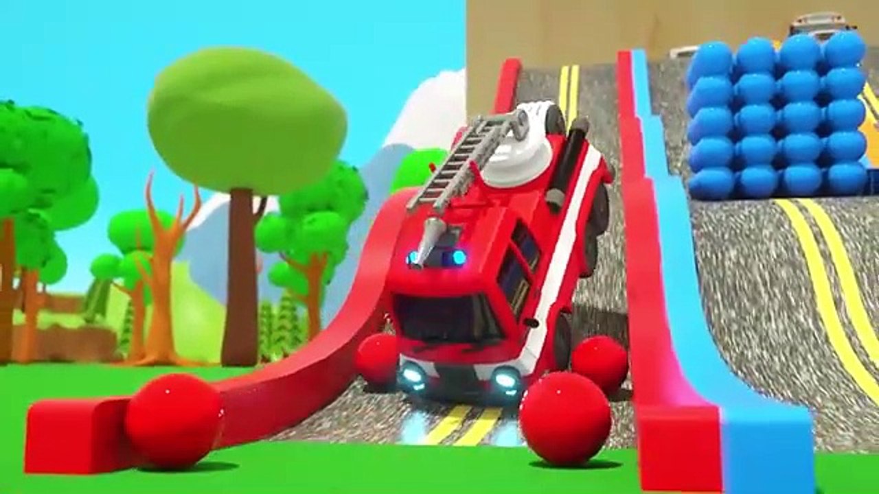 Wheels on the Bus - Baby songs - Jumping with a big soccer ball - Baby Nursery Rhymes & Kids Songs