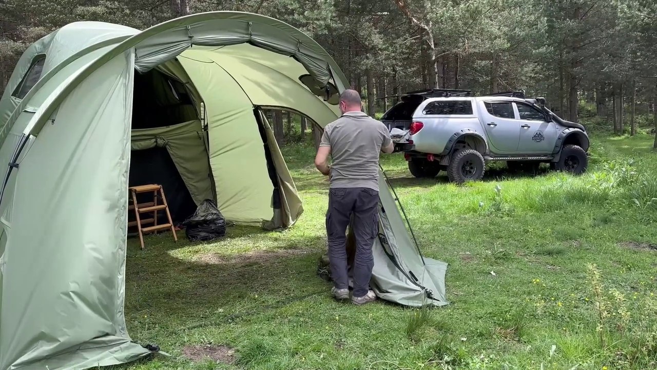 Camping In A Two-Story Tent During A Downpour (1080P_60FPS)